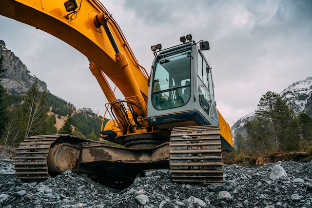 Exploring the Different Types of Excavators and Their Uses